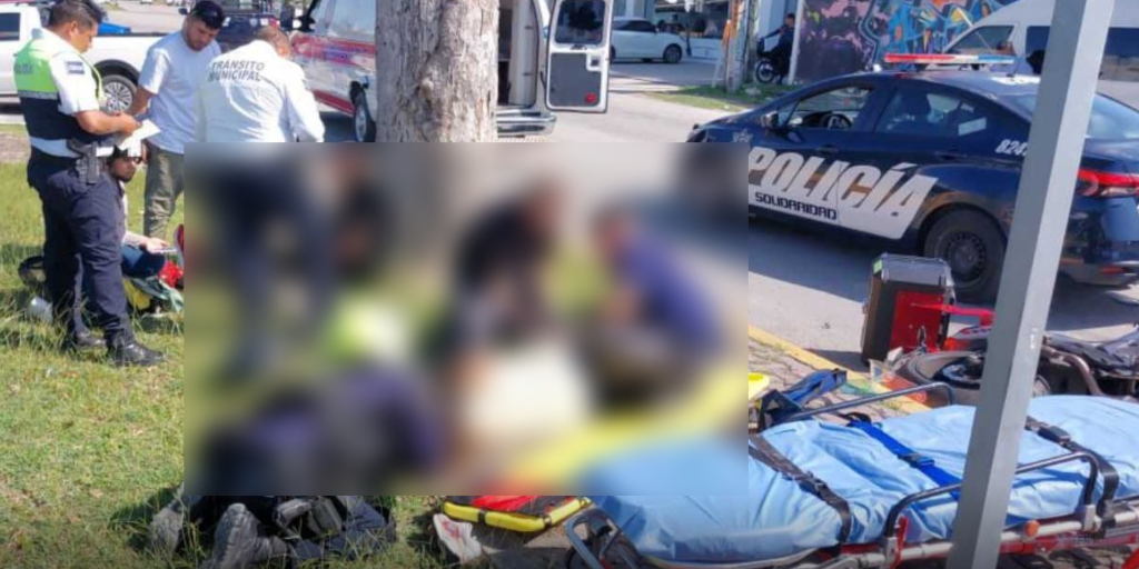 Motociclista causa accidente en el Boulevard Playa del Carmen; él y su pareja, hospitalizados
