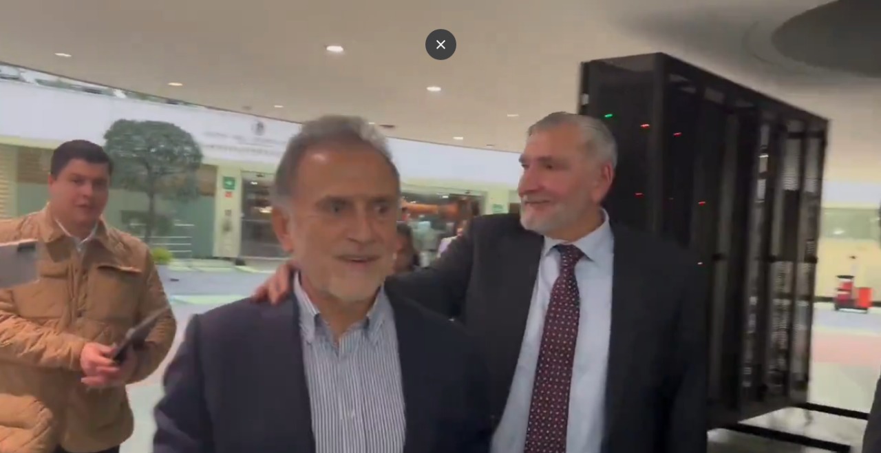 Adán ‘placea’ a Miguel Ángel Yunes en el Senado previo a nombramiento de su hijo