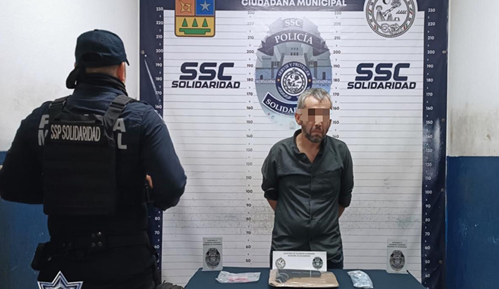 Cae narcomenudista con drogas y arma de balines en Playa del Carmen
