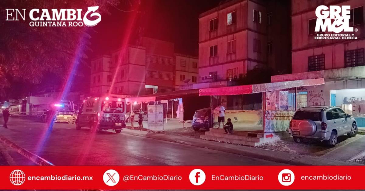 Balean a mujer afuera de una taquería en Paraíso Maya