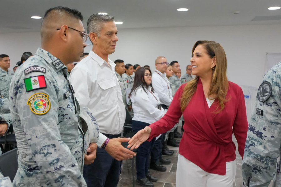 “Cada visitante trae prosperidad, hagamos que su llegada sea inolvidable”: Mara Lezama en clausura de capacitación de agentes aduaneros en Cancún
