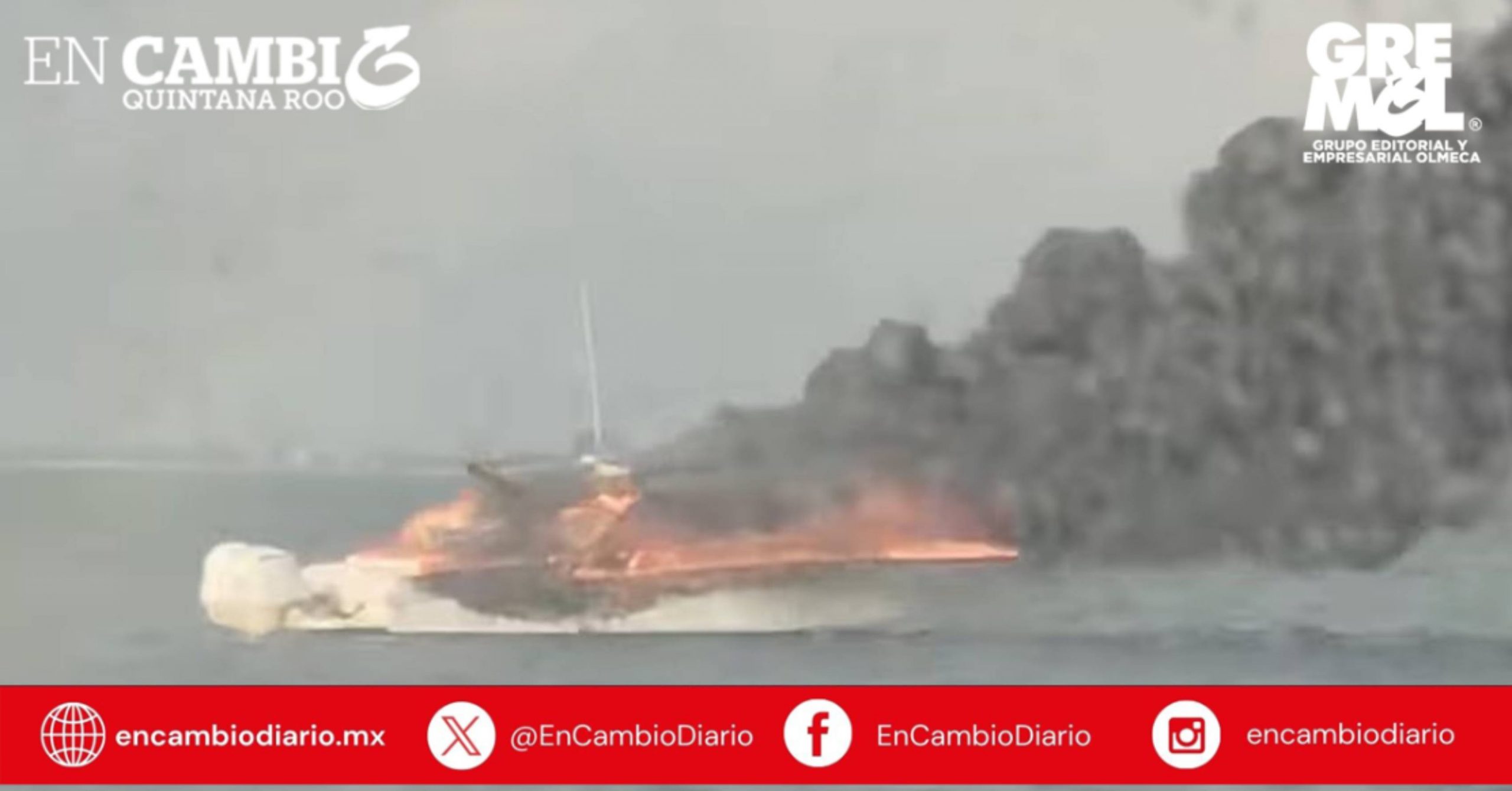 Incendio reduce a cenizas embarcación turística en Isla Mujeres