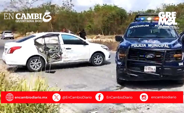 Persecución en Cancún termina con dos detenidos y patrulla chocada en la región 259