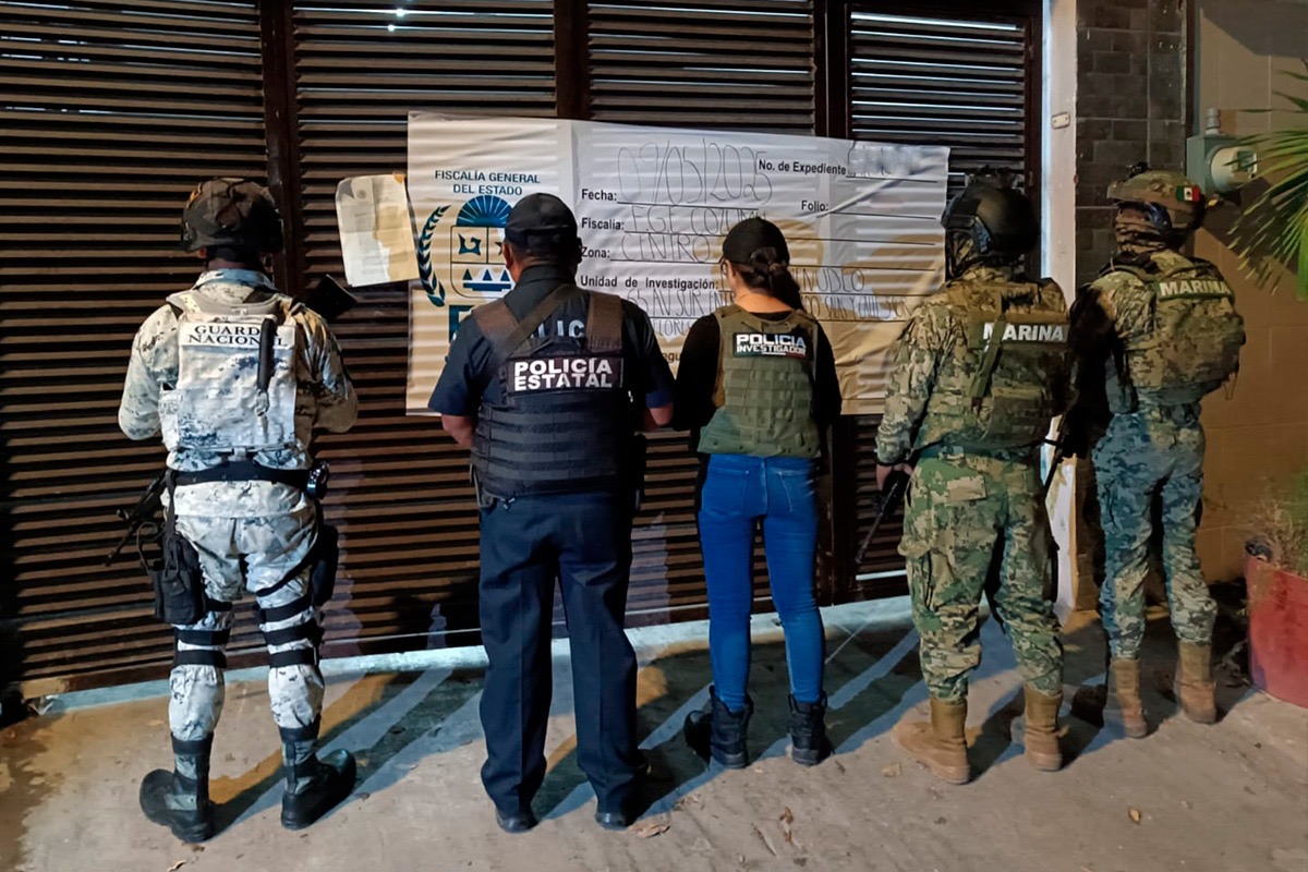 Aseguran en cinco cateos, drogas, armas de fuego y cartuchos útiles en Cozumel; detienen a hermano de un objetivo prioritario del Atlas Delictivo del Estado