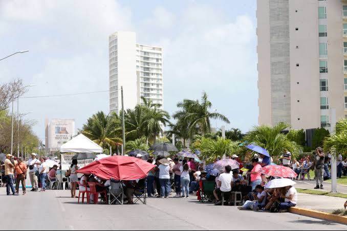 Nueva suspensión de clases; Magisterio anuncia paro indefinido a partir del 15 de mayo