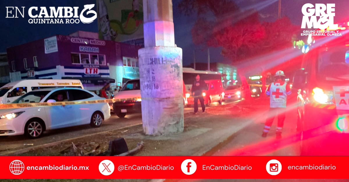 Mueren dos personas en accidente vial sobre la avenida Kabah en Cancún
