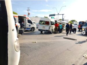 En el choque otras 11 personas presentaron lesiones menores que no requirieron traslado