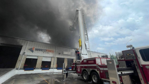 Incendios relacionados con plástico recurrentes en Mérida