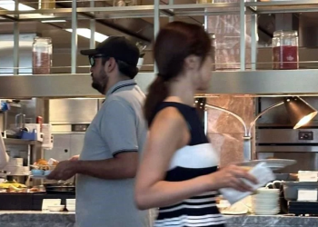 Reaparece Andy López en un buffet de un lujoso hotel de Tokio: las fotos desataron polémica