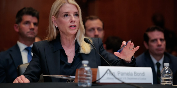 No descansaremos hasta eliminar a los cárteles: la Fiscal Pam Bondi lanza ofensiva histórica