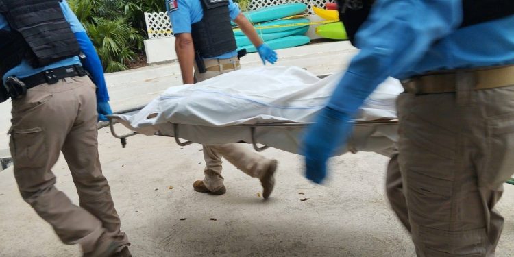 Hombre ahogado en Cancún