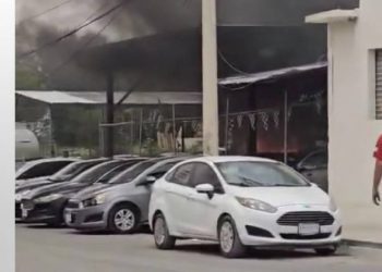 Cuatro muertos en ataque armado en Monterrey a un lote de autos.