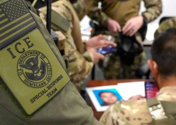 EU Deporta 7 migrantes a Sudán del Sur; entre ellos, un mexicano