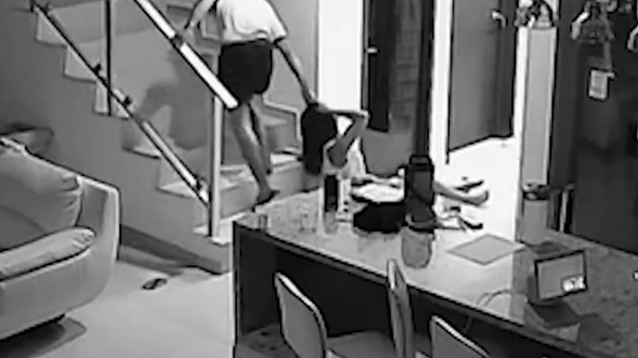 El 22 de junio de 2025 el agresor ingresó por la fuerza al domicilio de la víctima, ubicado en la supermanzana 330 de Cancún