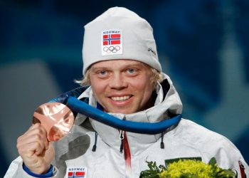 Ex esquiador olímpico muere tras impacto de rayo: tragedia en vacaciones familiares