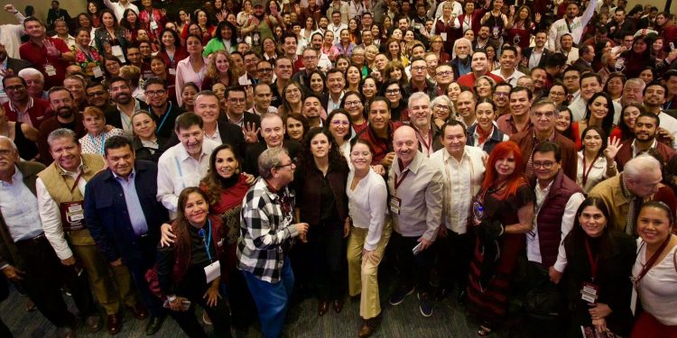 Cierra Morena filas en torno a Sheinbaum