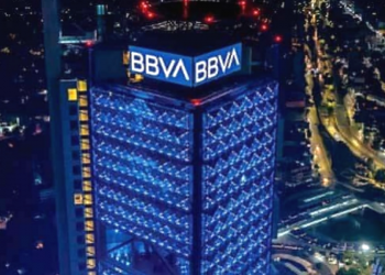 BBVA aprueba plan de PEMEX con matices