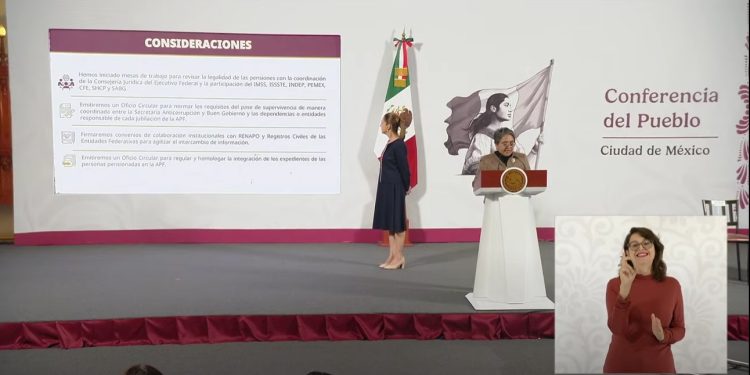 Gobierno analiza cambios constitucionales por Pensiones millonarias en Pemex y LyF