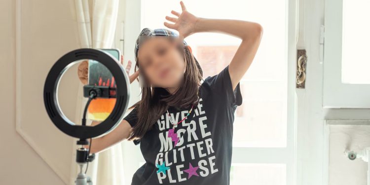 Regular a niños y niñas influencer propone el Partido Verde