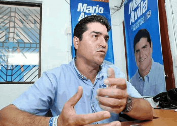 Catean casa de implicado en sobornos a Pemex