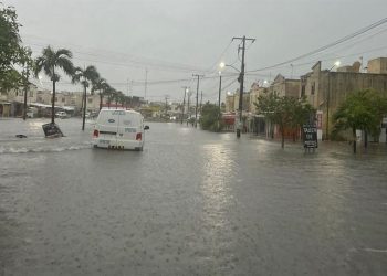 Advierten por lluvias en Quintana Roo ante onda tropical y sistemas meteorológicos
