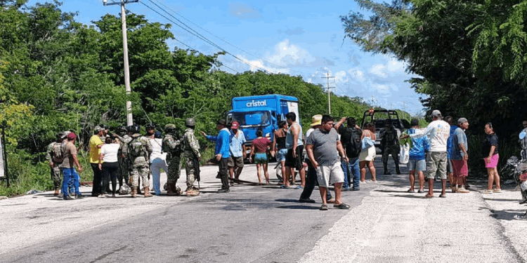 Conflicto de tierras en Mahahual continúa: bloqueos y tensión en la Costa