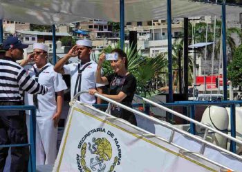 Claudia Sheinbaum y la nueva tripulación del Marinabús