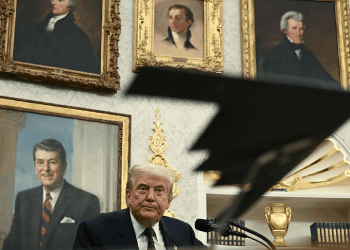 Aranceles del 100% a chips y semiconductores: Trump sacude el mercado