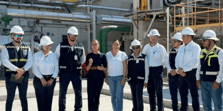 Sheinbaum visita Central eléctrica en Manzanillo: arranca fase clave