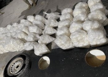 Aseguran media tonelada de metanfetamina en comunidad Yaqui de Sonora