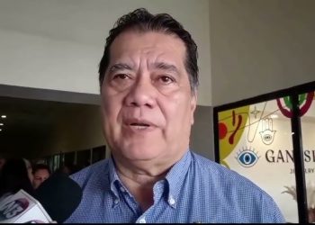 Rector de la UJAT defiende calidad del servicio médico para trabajadores ante protestas sindicales