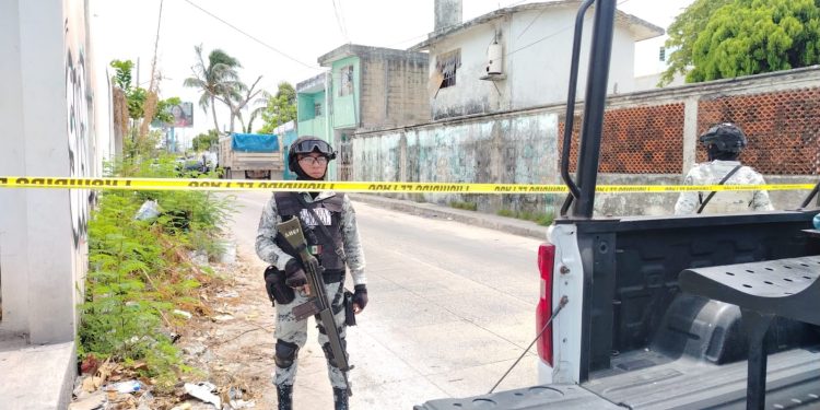 Catean domicilio en la Región 100 de Cancún por averiguaciones de homicidio