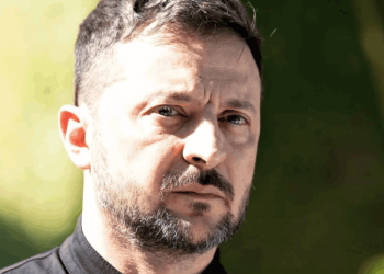 Rechaza Zelenski ceder territorios a Rusia previo al encuentro Trump-Putin en Alaska