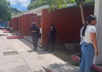 Incendio en la primaria de Ucum