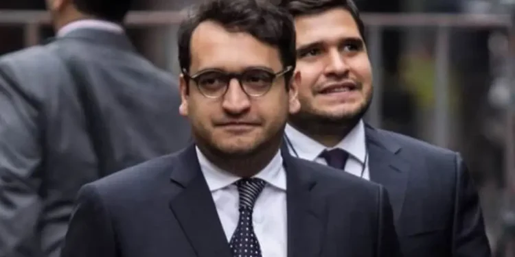 Fake News sobre Andy y Bobby: López Beltrán Desmiente Rumores de Amparos