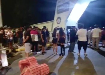 Cozumeleña exige justicia por abuso a su hija en caso contra militar