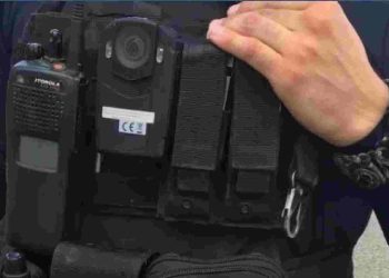 En Cancún 725 policías portan cámaras de solapa confirma presidenta municipal.