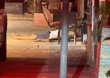 Persona muere tras riña con arma de fuego en zona turística de Playa del Carmen