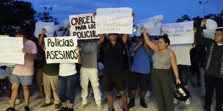 Regidor pide investigar actuación policial en caso de pescador fallecido en Playa del Carmen