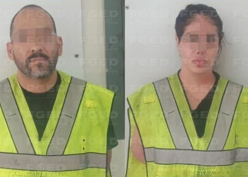 Detienen a madre y cirujano de adolescente que murió tras cirugía estética