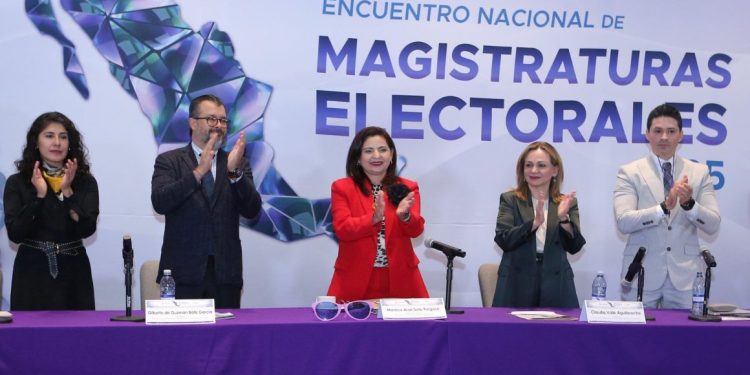 Democracia en México superior a la media global: Mónica Soto revela avances