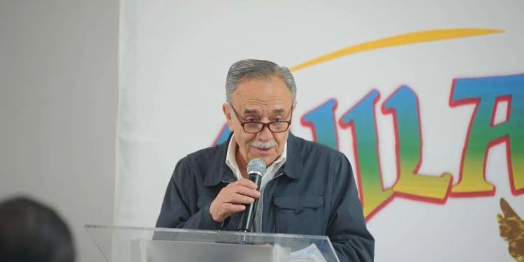 críticas de Eduardo Cervantes a Morena