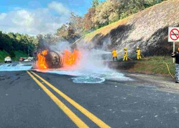 Explota pipa con 2 mil 500 litros de combustible en la México-Tuxpan