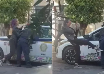 "Lady Patadas" agrede a un policía en Alcaldía Benito Juárez