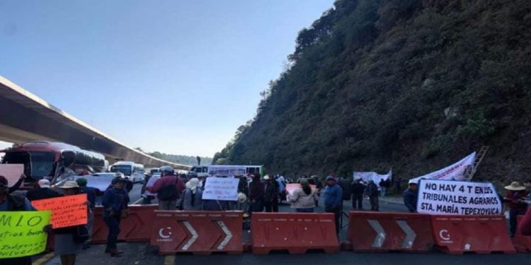 Bloqueo en Mexico: se denuncia corrupción