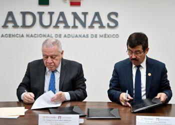 Rafael Marín impulsa nueva generación de profesionales aduaneros