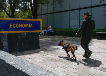 Revision por amenaza de bomba en la UNAM