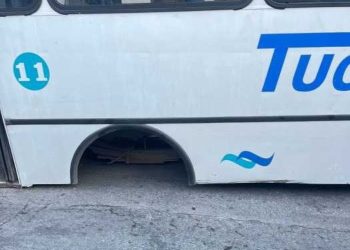 Investigan causas del accidente del autobús número 11 de TUCSA en Playa del Carmen