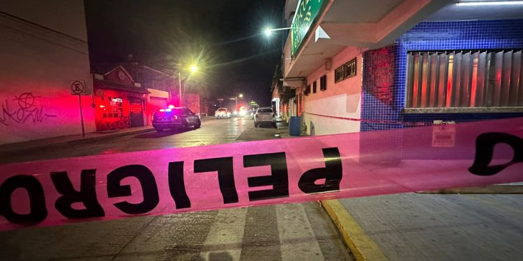 Ataque armado deja dos muertos en bar “Sergio’s” de Playa del Carmen