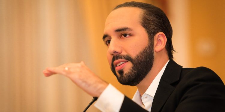 Prohibición de lenguaje inclusivo en escuelas desata críticas